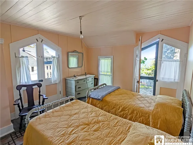 $950,000 | 29 Whitfield Avenue, Chautauqua, NY 14722