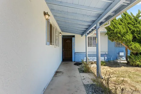 $725,000 | 4914 Verde Drive, Oceanside, CA 92057
