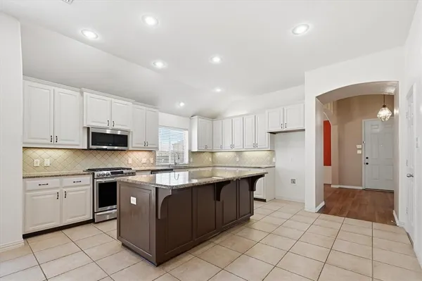 $3,300 | 1021 Ellis Way, Forney, TX 75126