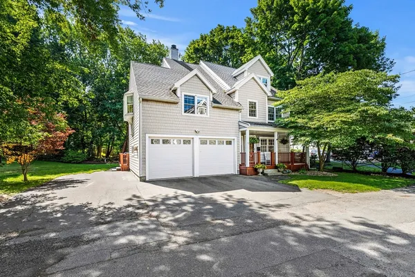 $1,100,000 | 11 Woodbury Court, Salem, MA 01970