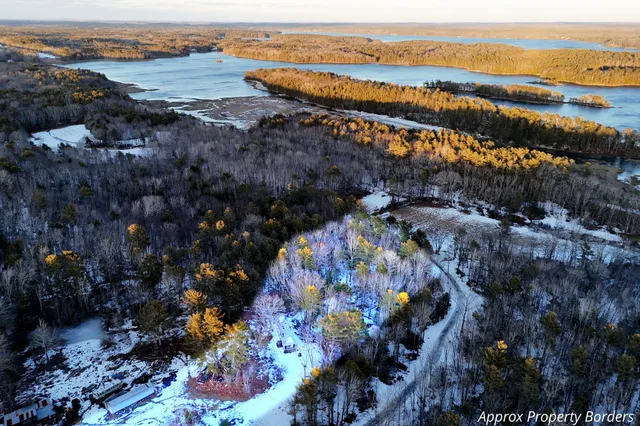 $220,000 | 284 Hockomock Road, Woolwich, ME 04579
