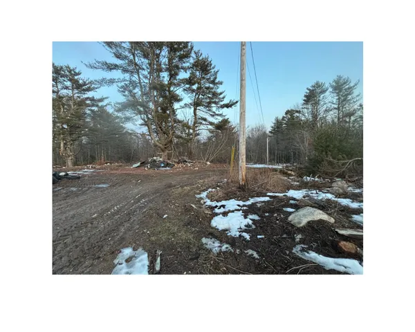 $220,000 | 284 Hockomock Road, Woolwich, ME 04579