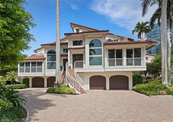 $4,100,000 | 4737 Villa Mare Lane, Naples, FL 34103