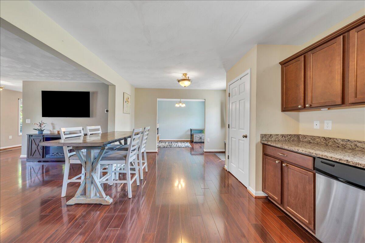 548 Old Fort Road Rocky Mount, VA 24151 - Photo 4 of 20 07-07-MIB01713