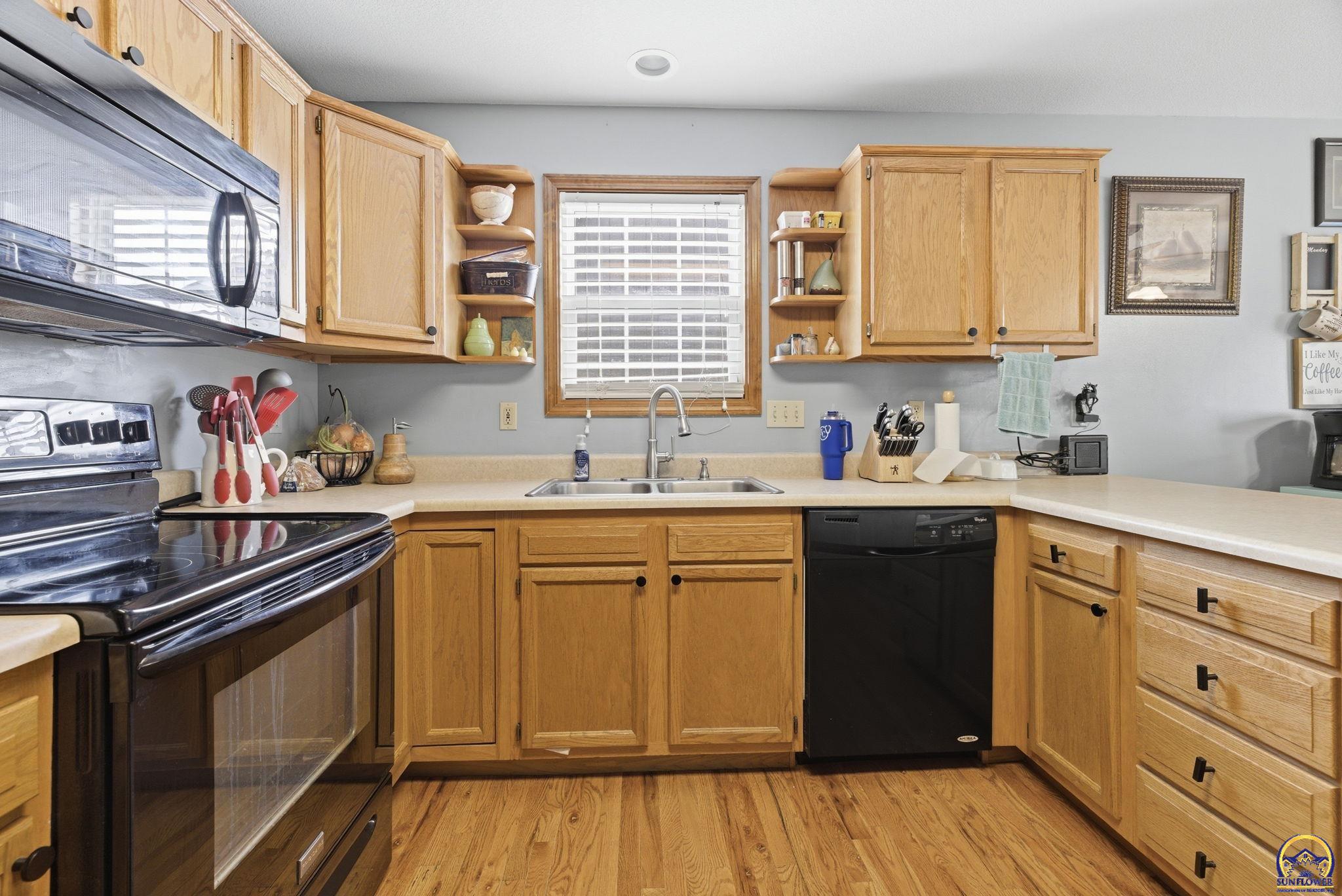 4007 Northwest Fielding Terrace Topeka, KS 66618 - Photo 11 of 41