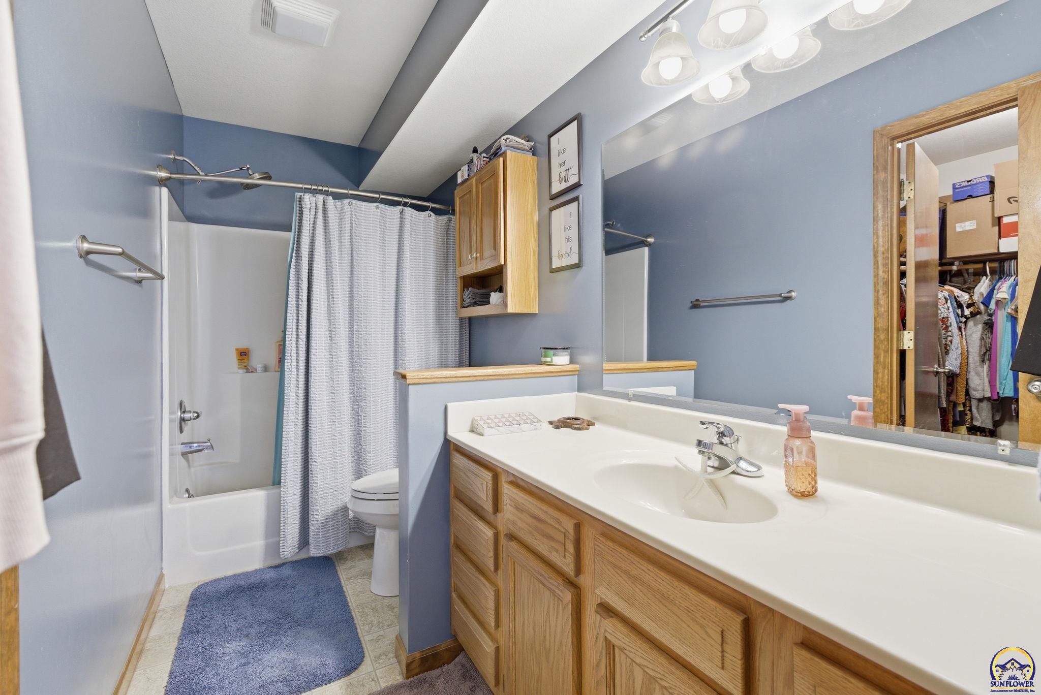 4007 Northwest Fielding Terrace Topeka, KS 66618 - Photo 27 of 41