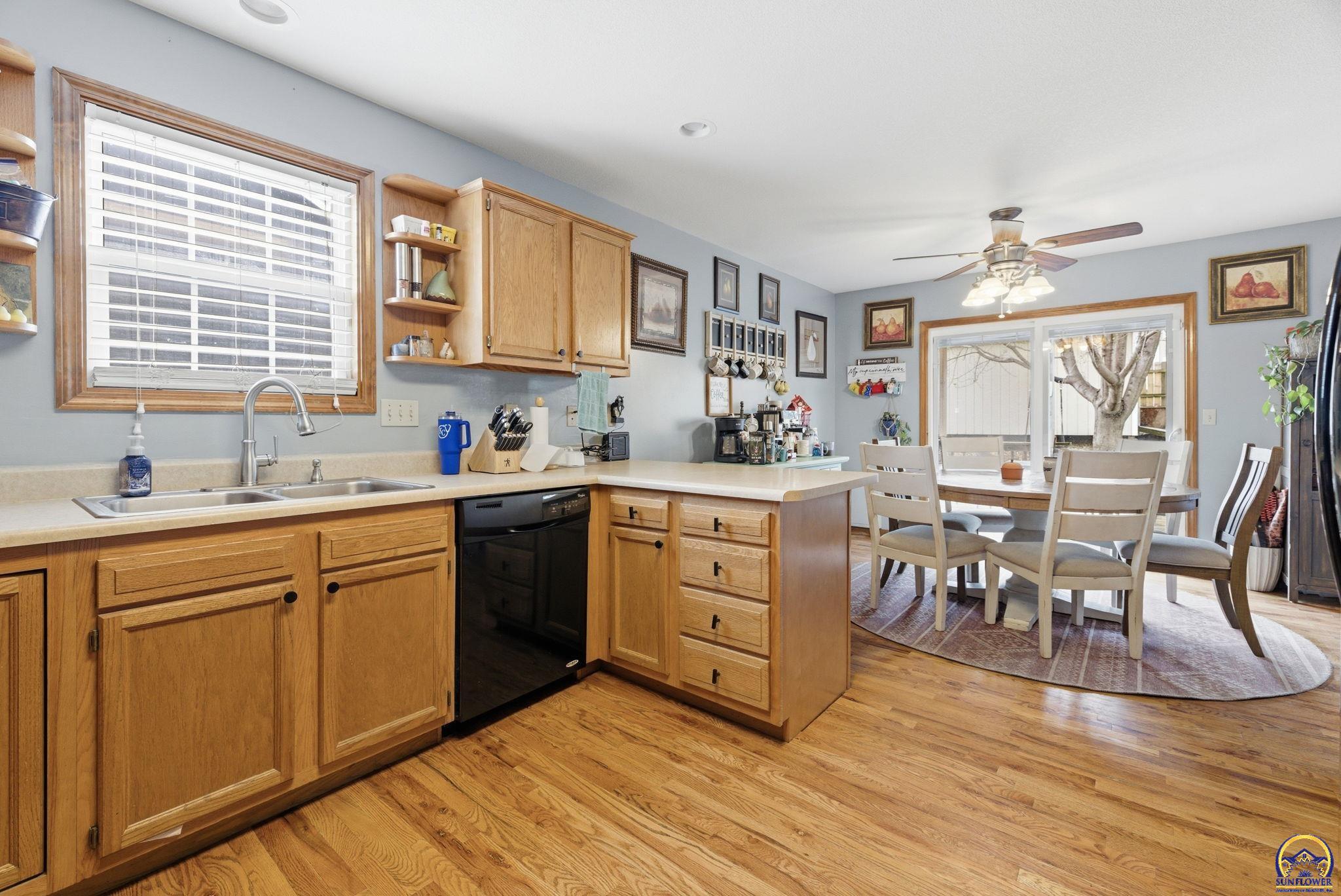 4007 Northwest Fielding Terrace Topeka, KS 66618 - Photo 10 of 41