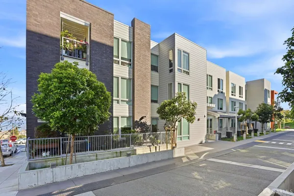$439,000 | 10 Kennedy Place, Unit 201, San Francisco, CA 94124