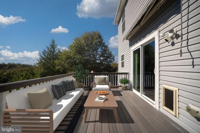 $695,000 | 15 Warbler Court, Stafford, VA 22554