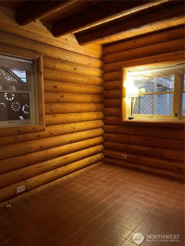 a view of walk in closet