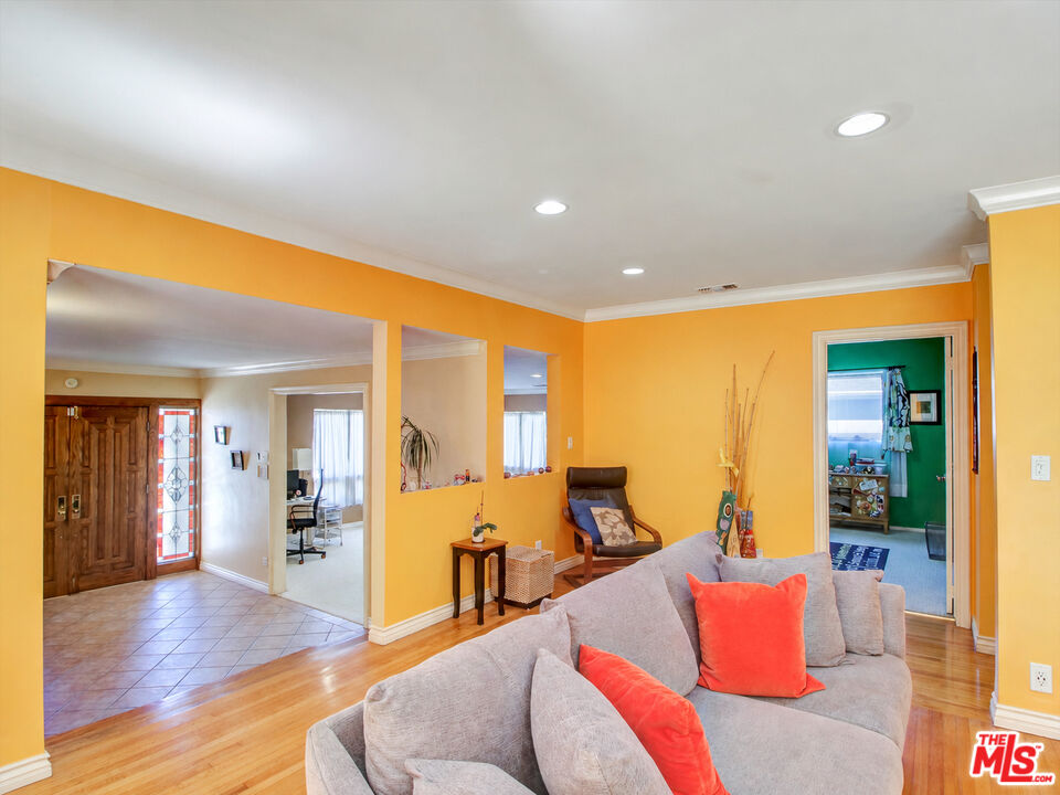 5720 El Rincon Way Culver City, CA 90230 - Photo 14 of 35 Gallery Image 14