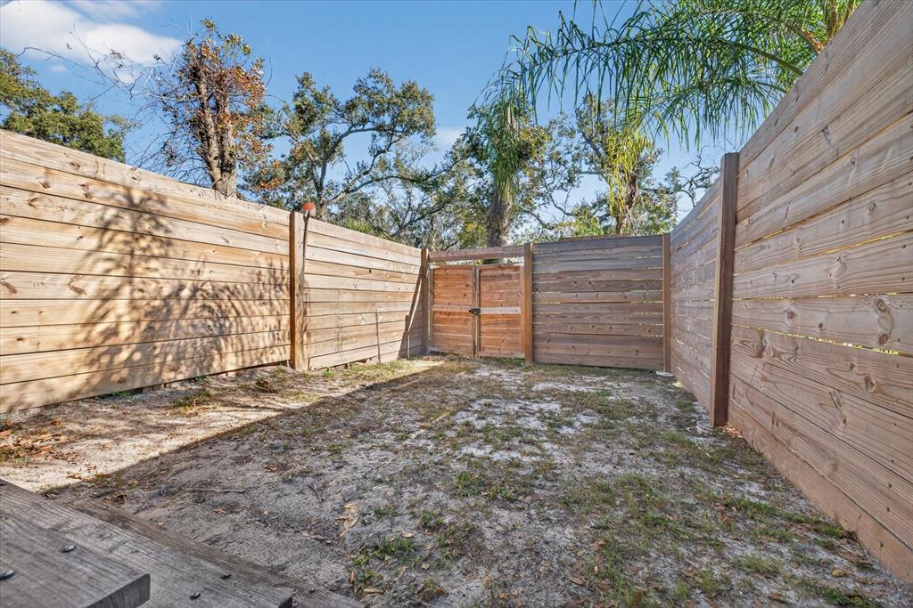 3326 Laurel View Drive Brandon, FL 33511 - Photo 18 of 33