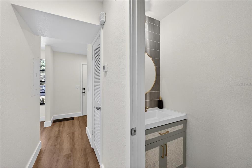 3326 Laurel View Drive Brandon, FL 33511 - Photo 10 of 33