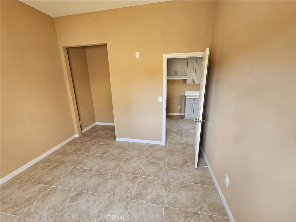 18995 Gentian Avenue Riverside, CA 92508 - Photo 3 of 4