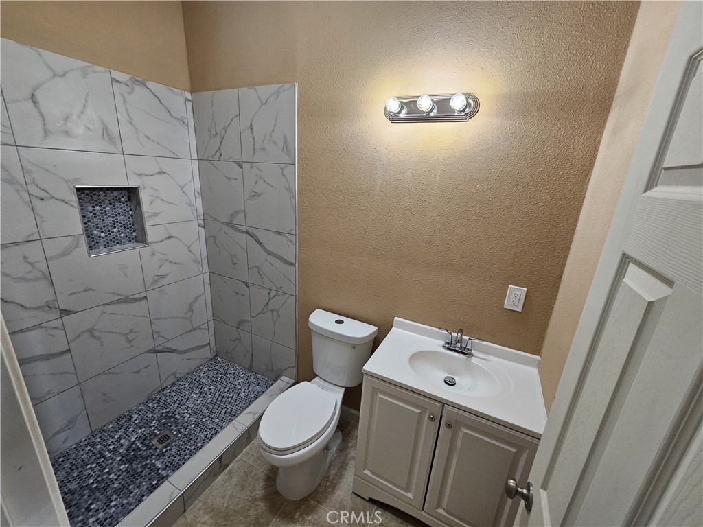 18995 Gentian Avenue Riverside, CA 92508 - Photo 4 of 4