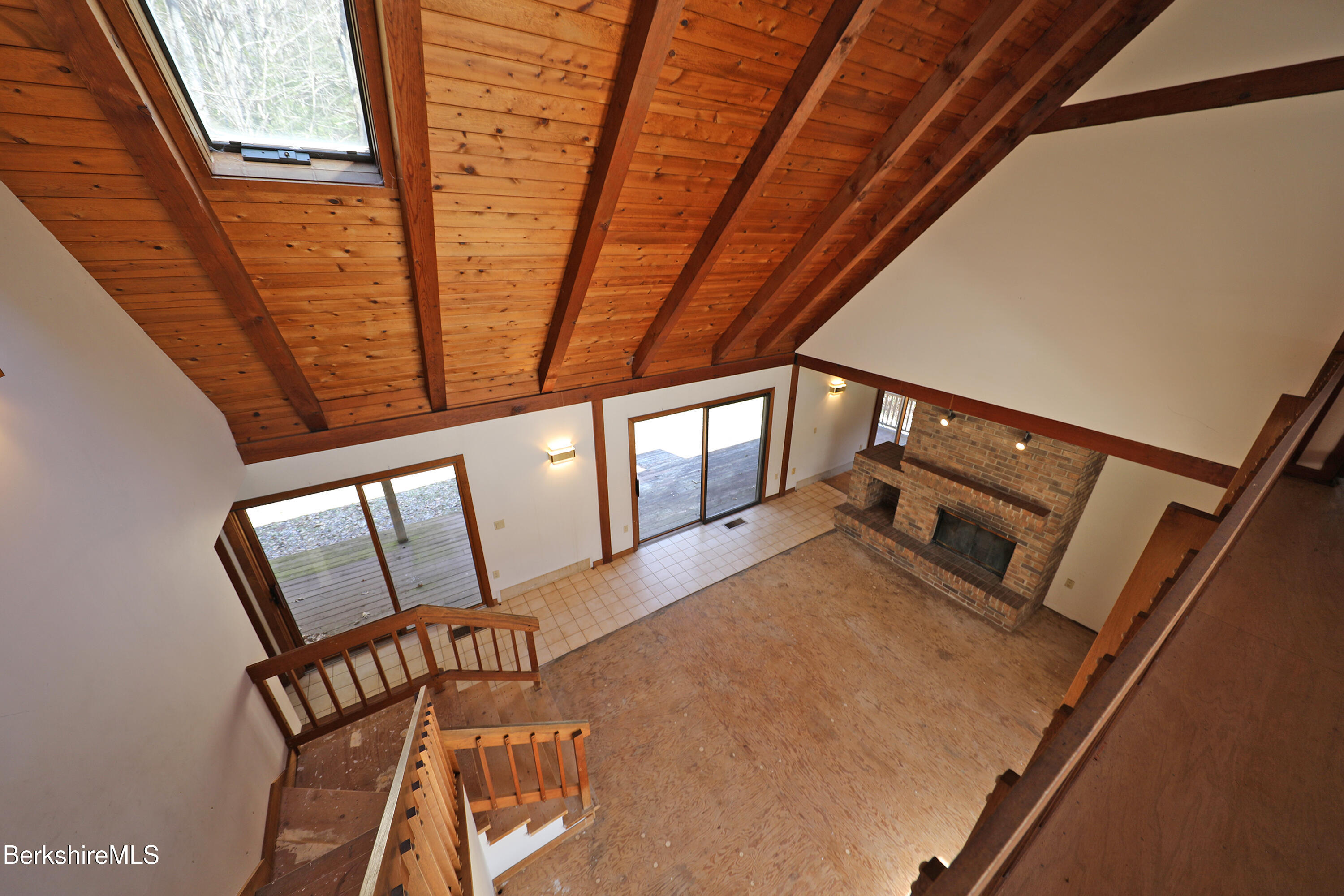 519 Kirchner Road Dalton, MA 01226 - Photo 27 of 42 a view of an entryway