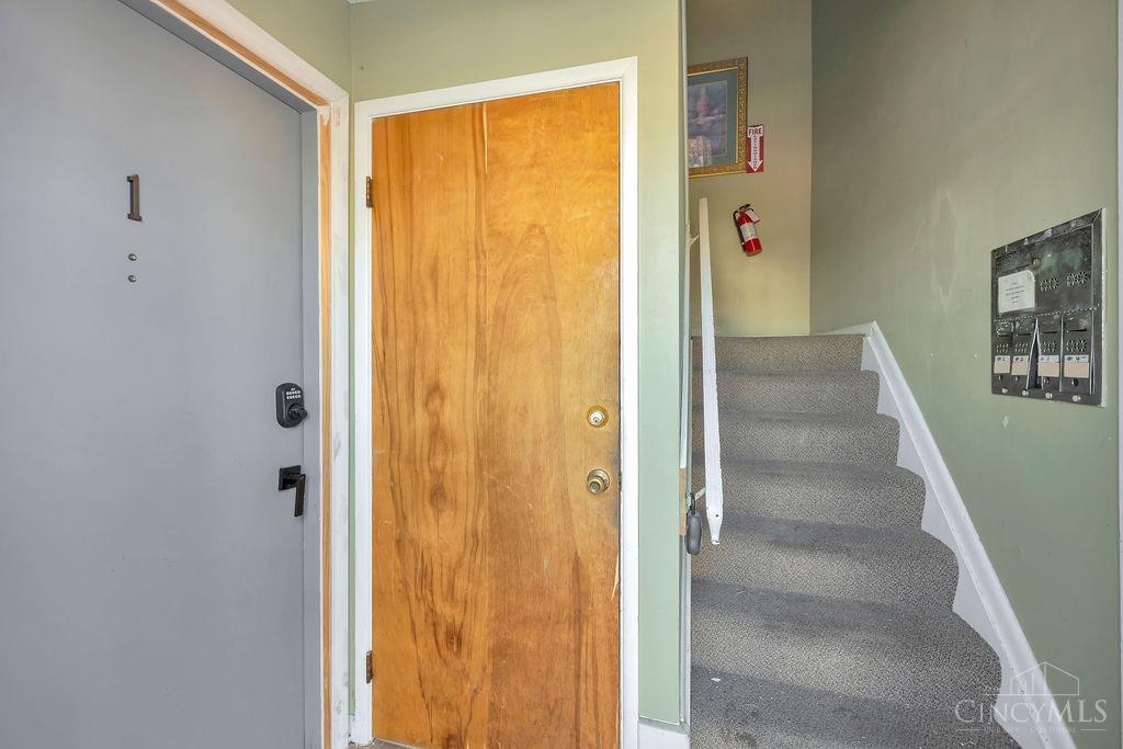 3991 School Section Road Cincinnati, OH 45211 - Photo 21 of 32