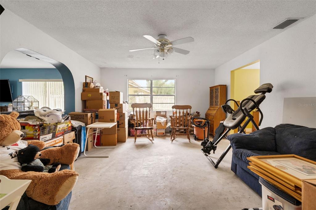 4515 South Remington Road Lakeland, FL 33813 - Photo 4 of 31