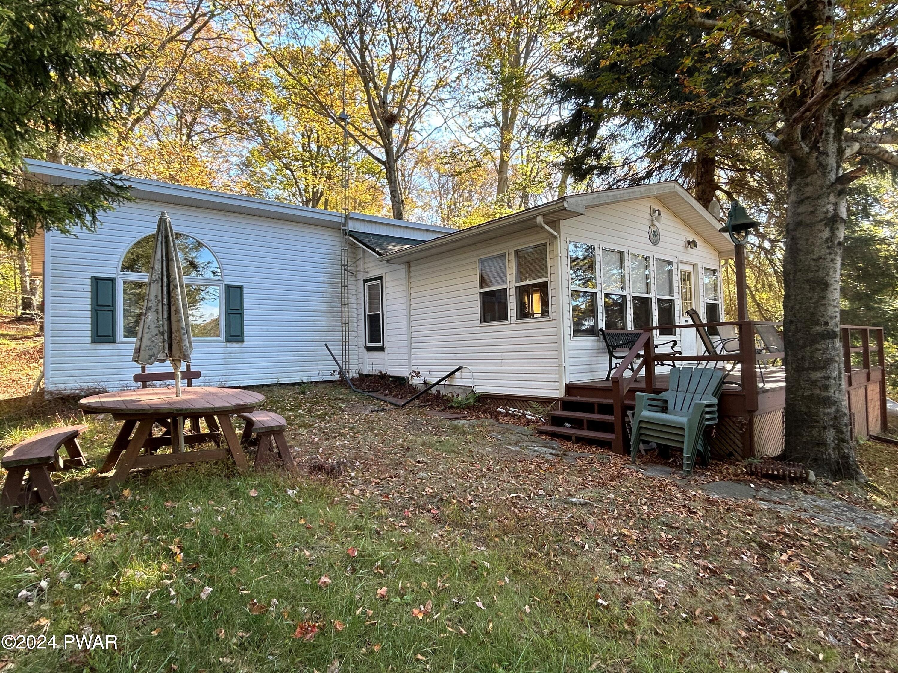 157 Ridgefield Point Road, Unit 19C439 Greentown, PA 18426 - Photo 4 of 50