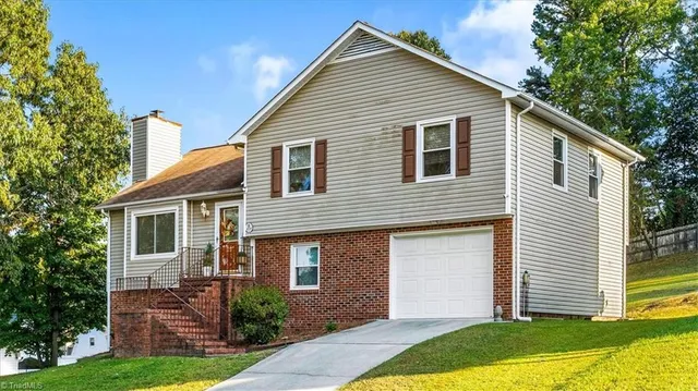 $262,500 | 2119 Tealwood Drive, Greensboro, NC 27407