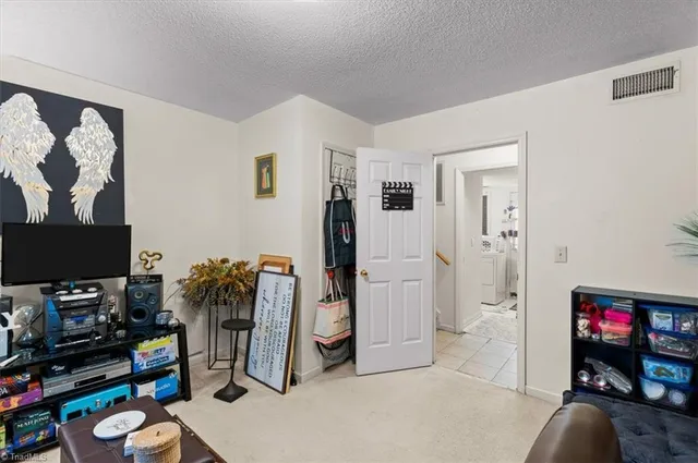 $262,500 | 2119 Tealwood Drive, Greensboro, NC 27407