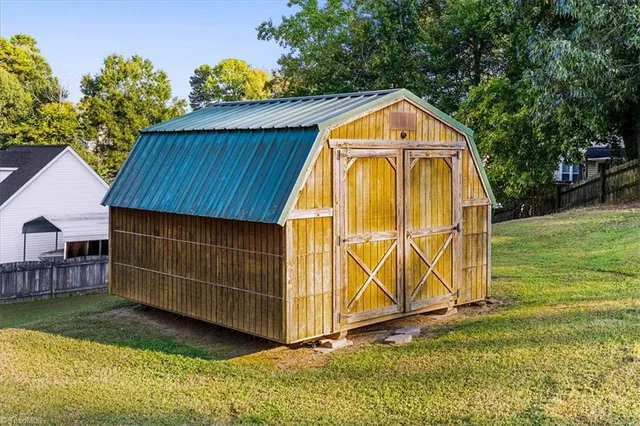 $262,500 | 2119 Tealwood Drive, Greensboro, NC 27407