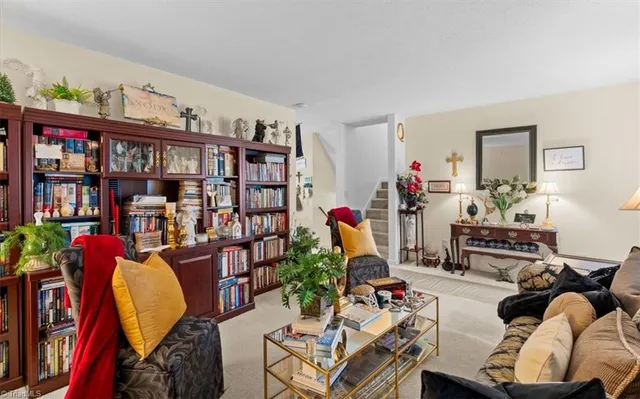 $262,500 | 2119 Tealwood Drive, Greensboro, NC 27407