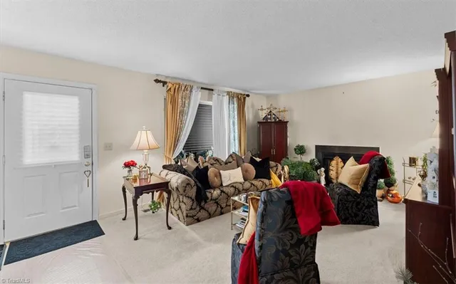 $262,500 | 2119 Tealwood Drive, Greensboro, NC 27407