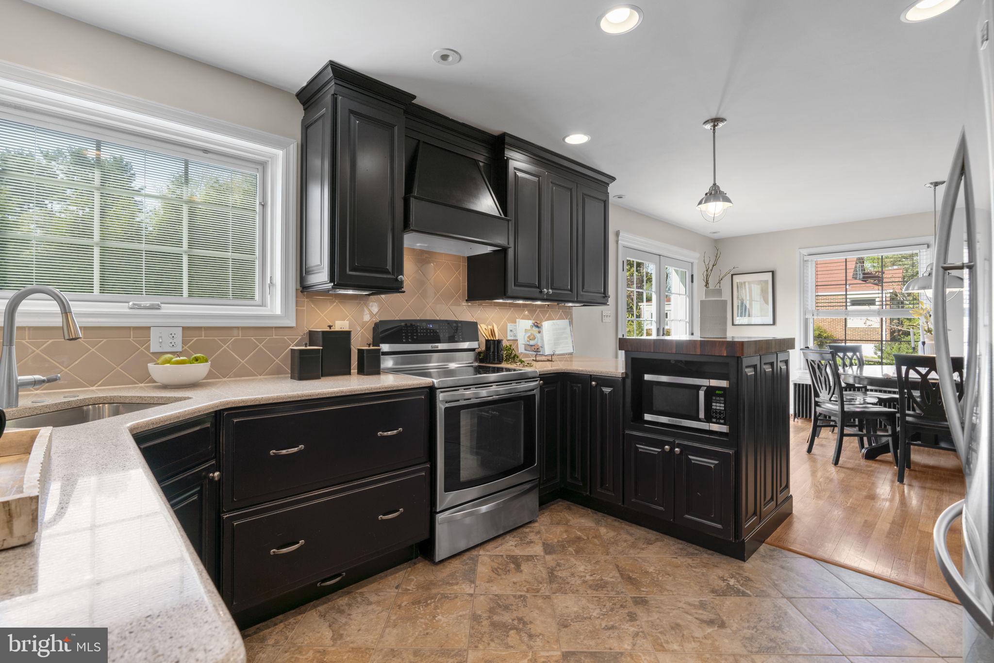 4356 Columbia Road Ellicott City, MD 21042 - Photo 11 of 43 Kitchen