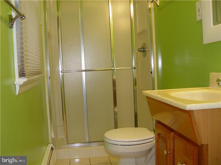 40 Norwood Road Warminster, PA 18974 - Photo 14 of 15 Gallery Image 14