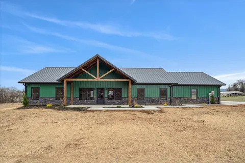 $499,900 | 961 Collins Lane, Huntland, TN 37345