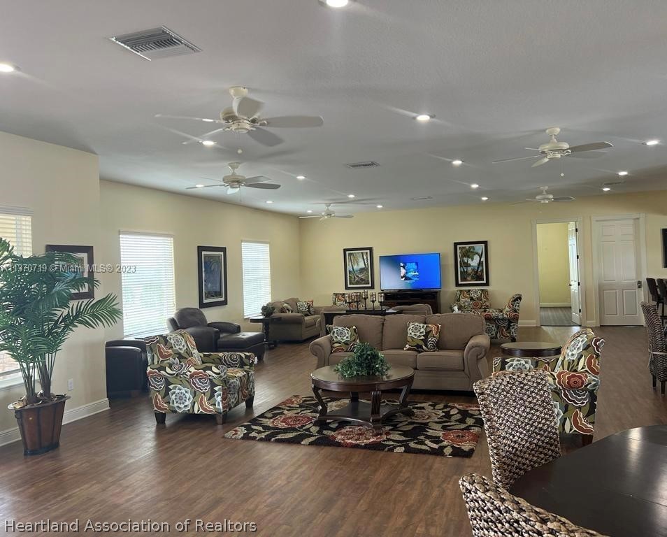 1452 Stone Circle Sebring, FL 33870 - Photo 11 of 17