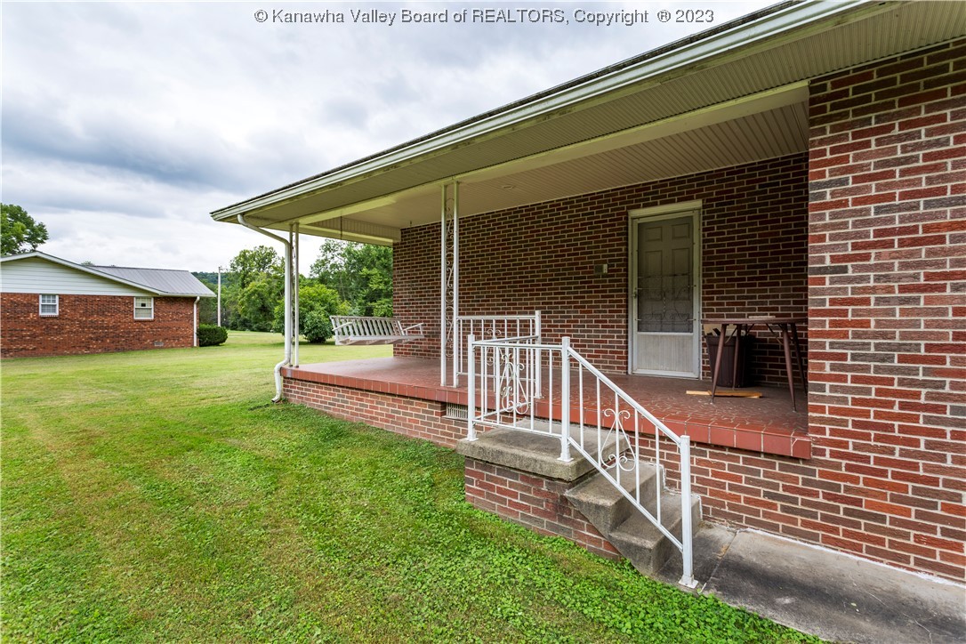 11538 Derricks Creek Road Charleston, WV 25320 - Photo 25 of 31 Gallery Image 25