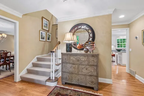 $1,100,000 | 925 Brockton Lane North, Plymouth, MN 55447