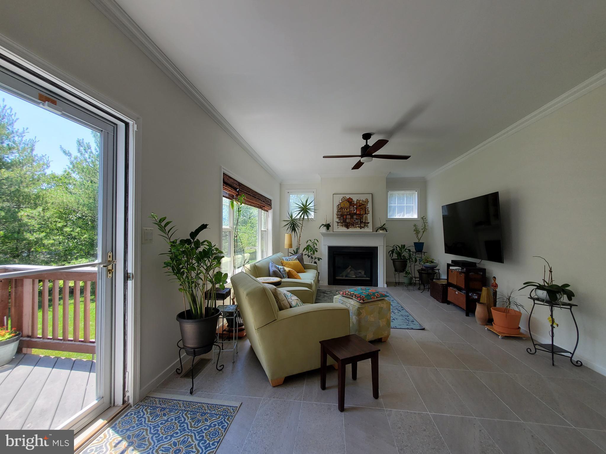 26222 Ocala Circle Chantilly, VA 20152 - Photo 16 of 70 Family room