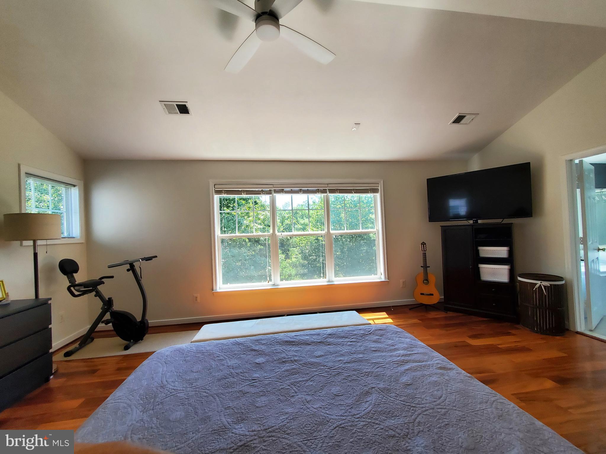 26222 Ocala Circle Chantilly, VA 20152 - Photo 22 of 70 Owner's bedroom