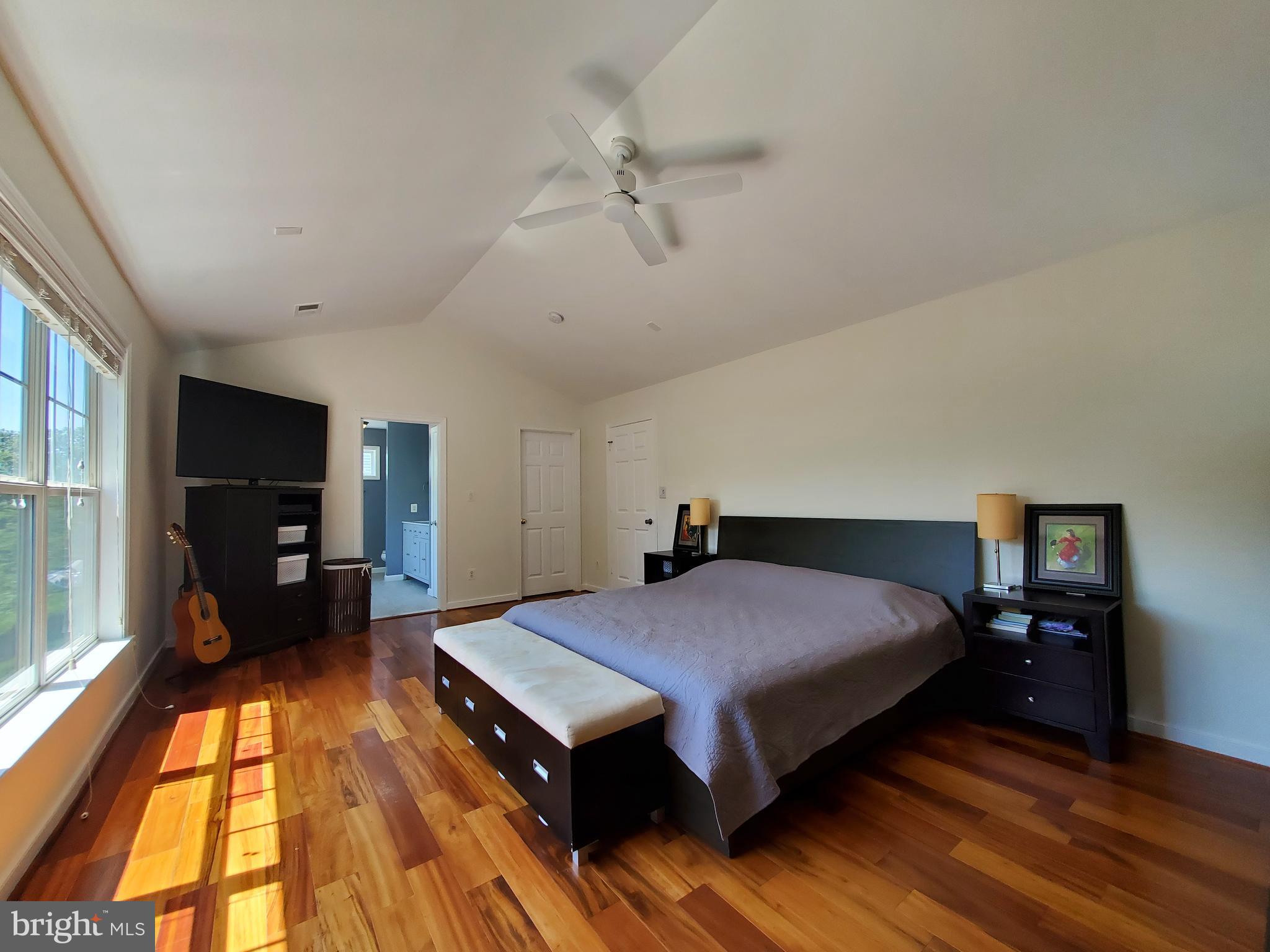 26222 Ocala Circle Chantilly, VA 20152 - Photo 24 of 70 Owner's bedroom