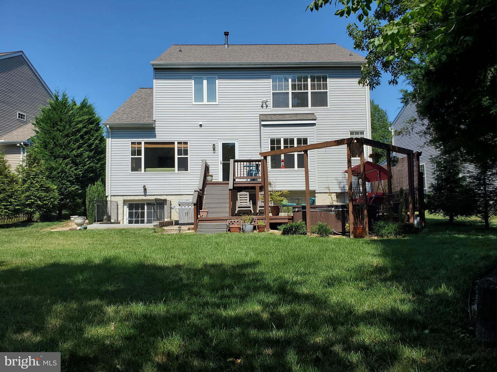 26222 Ocala Circle Chantilly, VA 20152 - Photo 56 of 70 Exterior rear