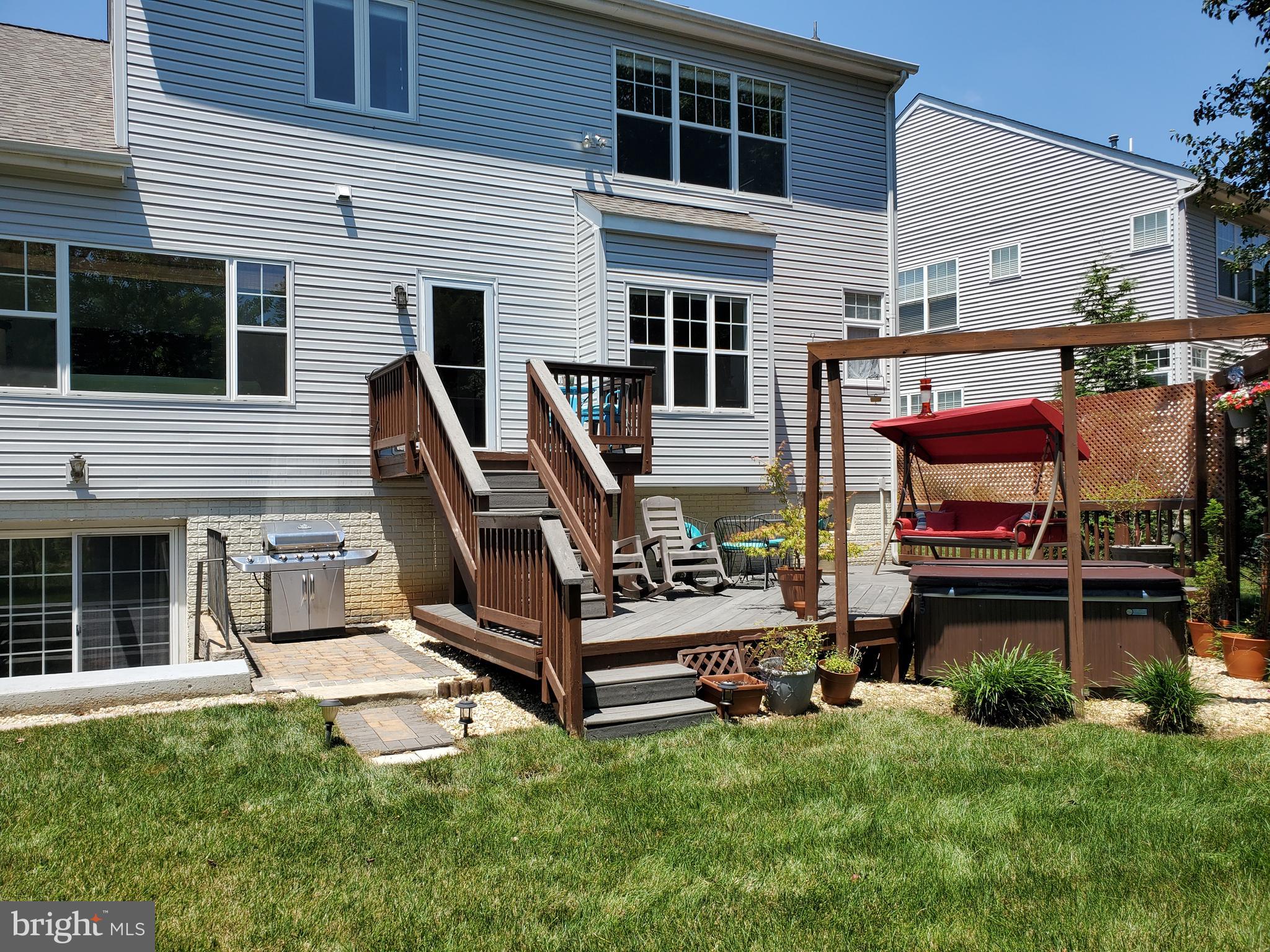 26222 Ocala Circle Chantilly, VA 20152 - Photo 61 of 70 Exterior rear