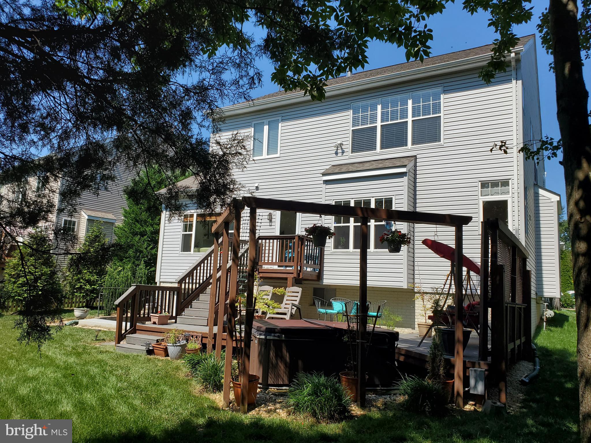 26222 Ocala Circle Chantilly, VA 20152 - Photo 62 of 70 Exterior rear