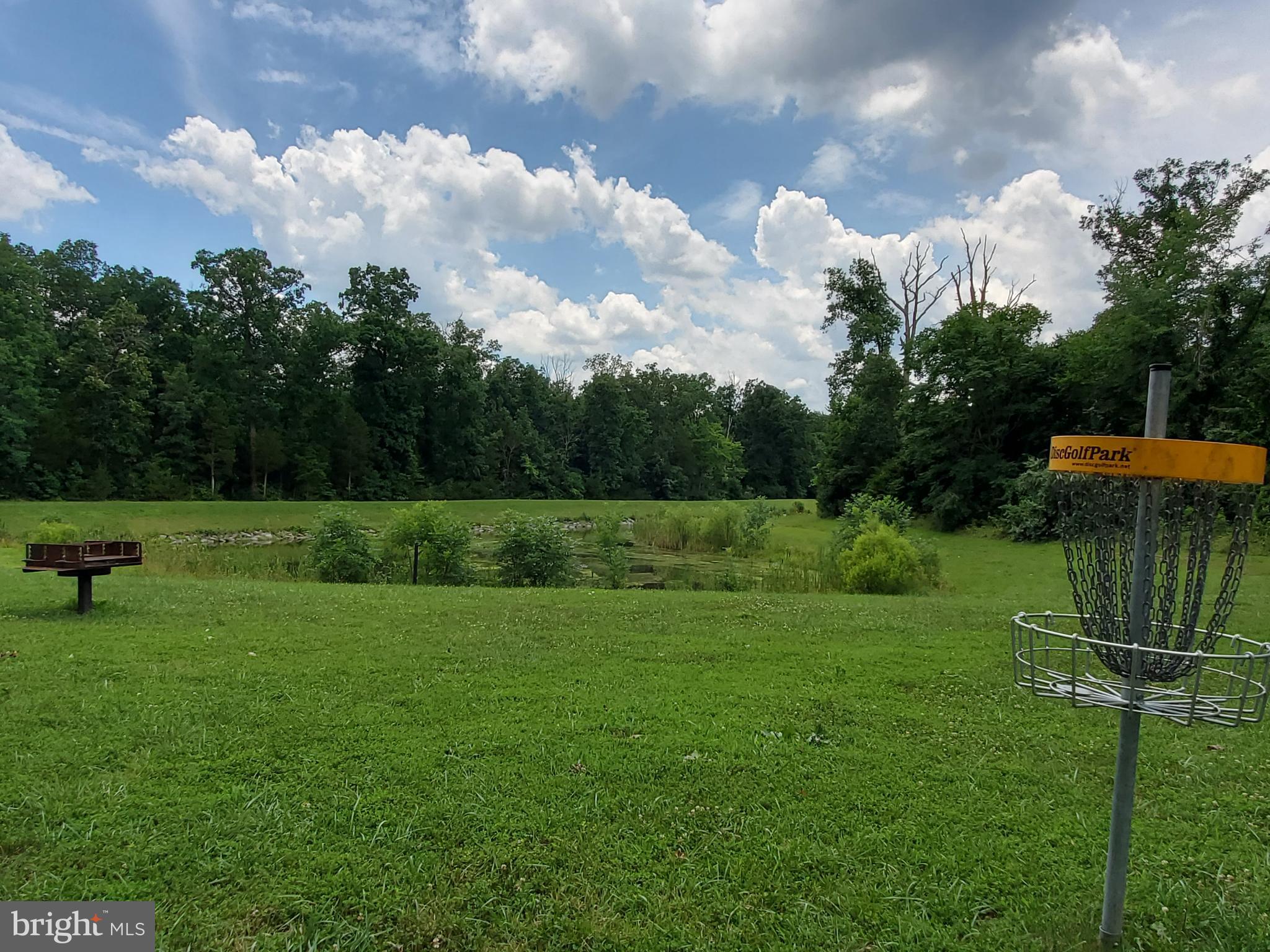 26222 Ocala Circle Chantilly, VA 20152 - Photo 68 of 70 Disk Golf
