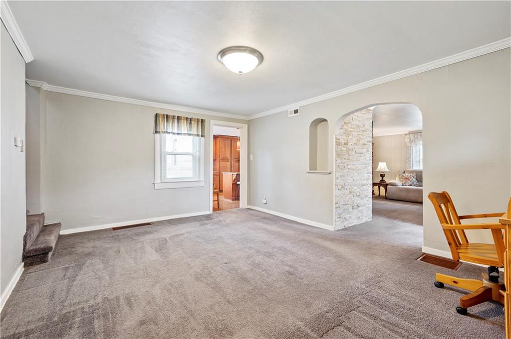 401 Sharon Road Coraopolis, PA 15108 - Photo 8 of 30 Gallery Image 8