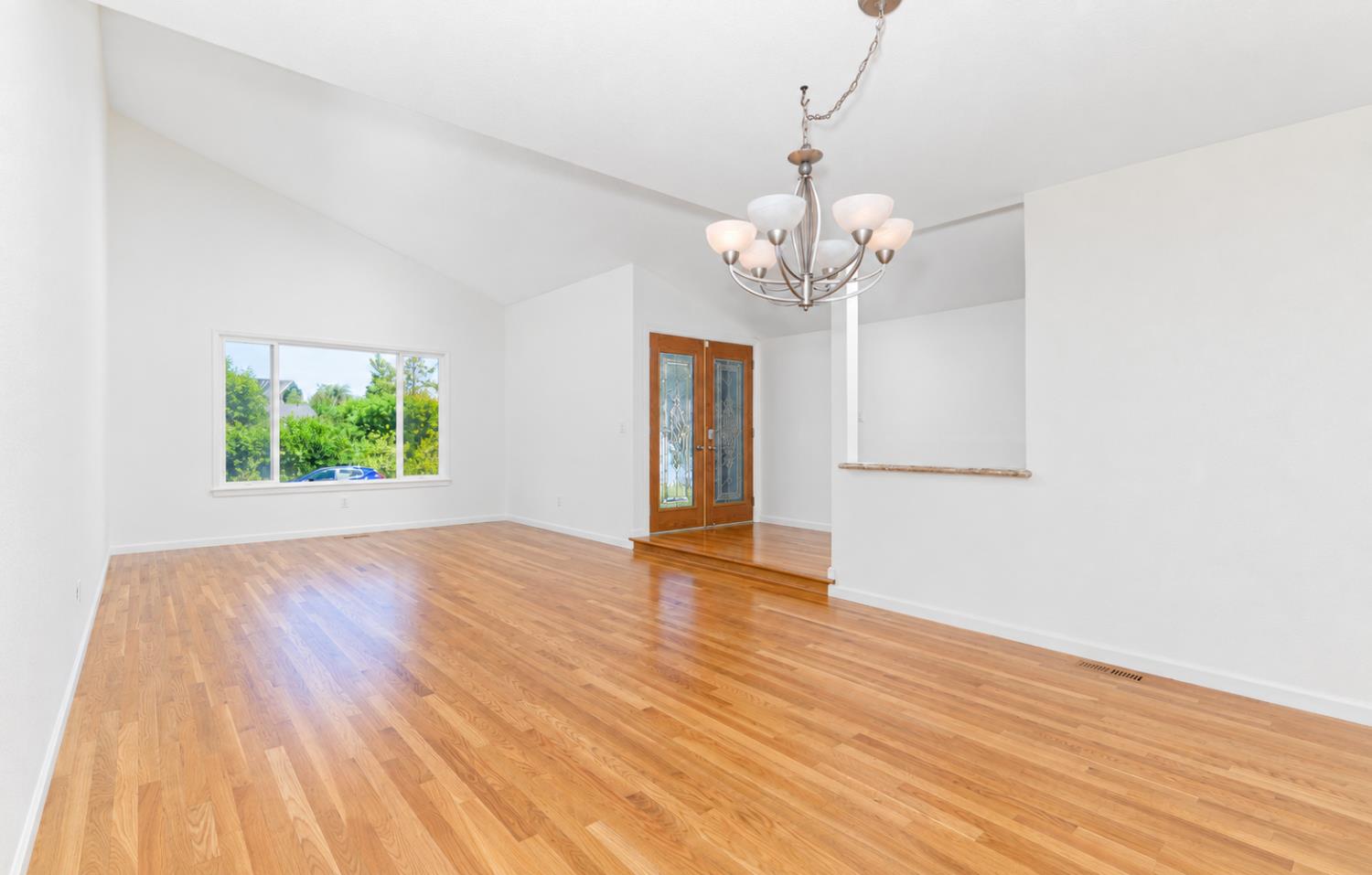 8 Mirango Court Clayton, CA 94517 - Photo 8 of 35