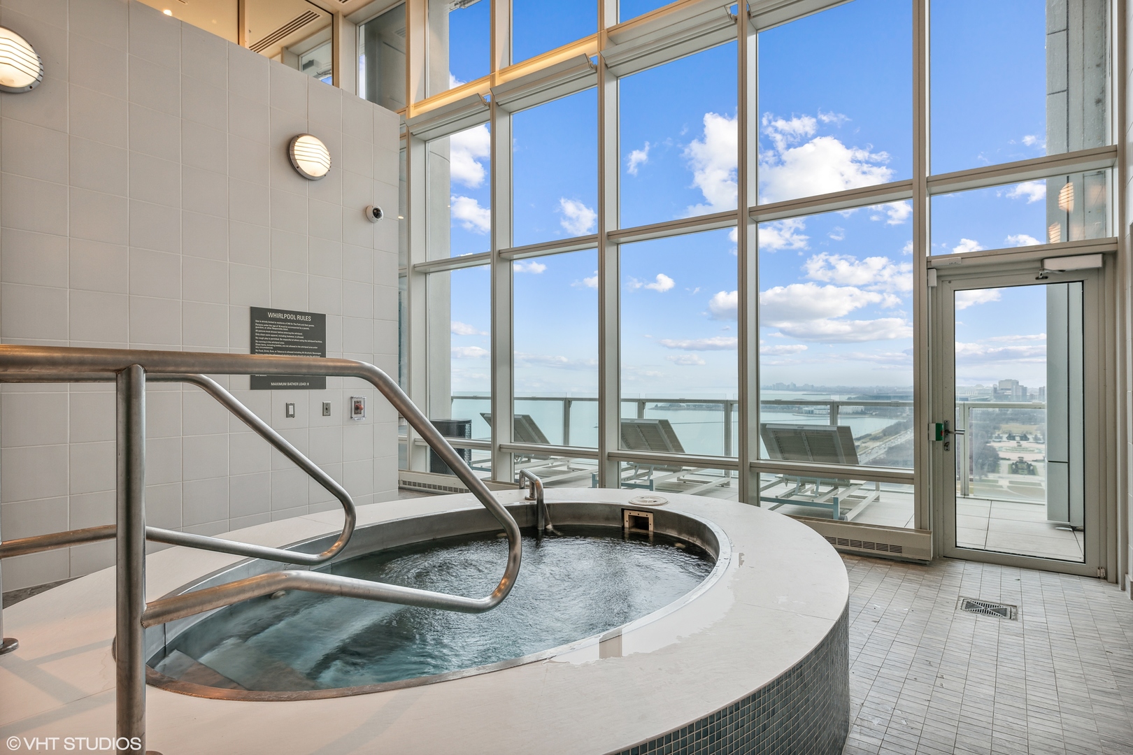 340 East Randolph Street, Unit 2801 Chicago, IL 60601 - Photo 34 of 46