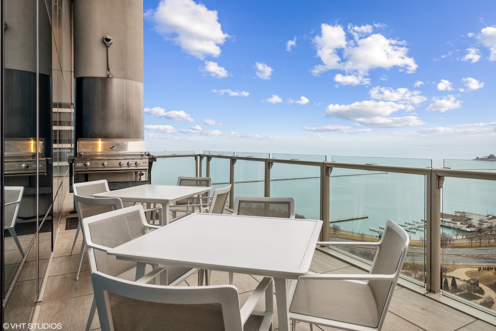 340 East Randolph Street, Unit 2801 Chicago, IL 60601 - Photo 39 of 46