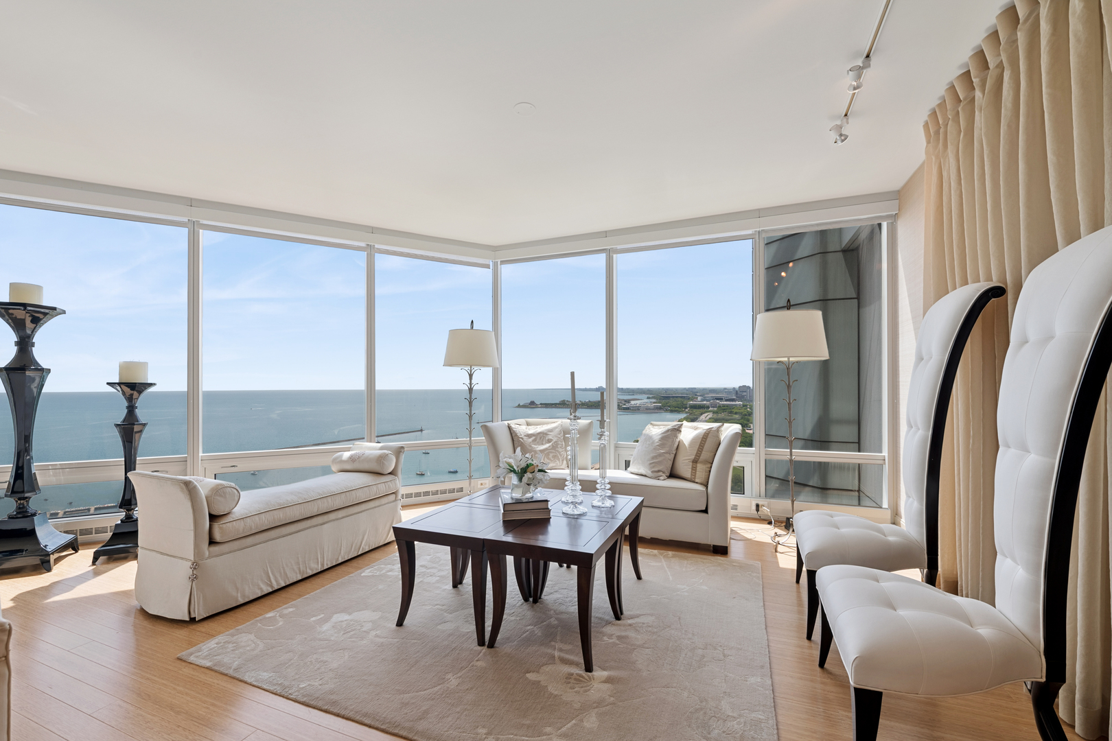 340 East Randolph Street, Unit 2801 Chicago, IL 60601 - Photo 6 of 46