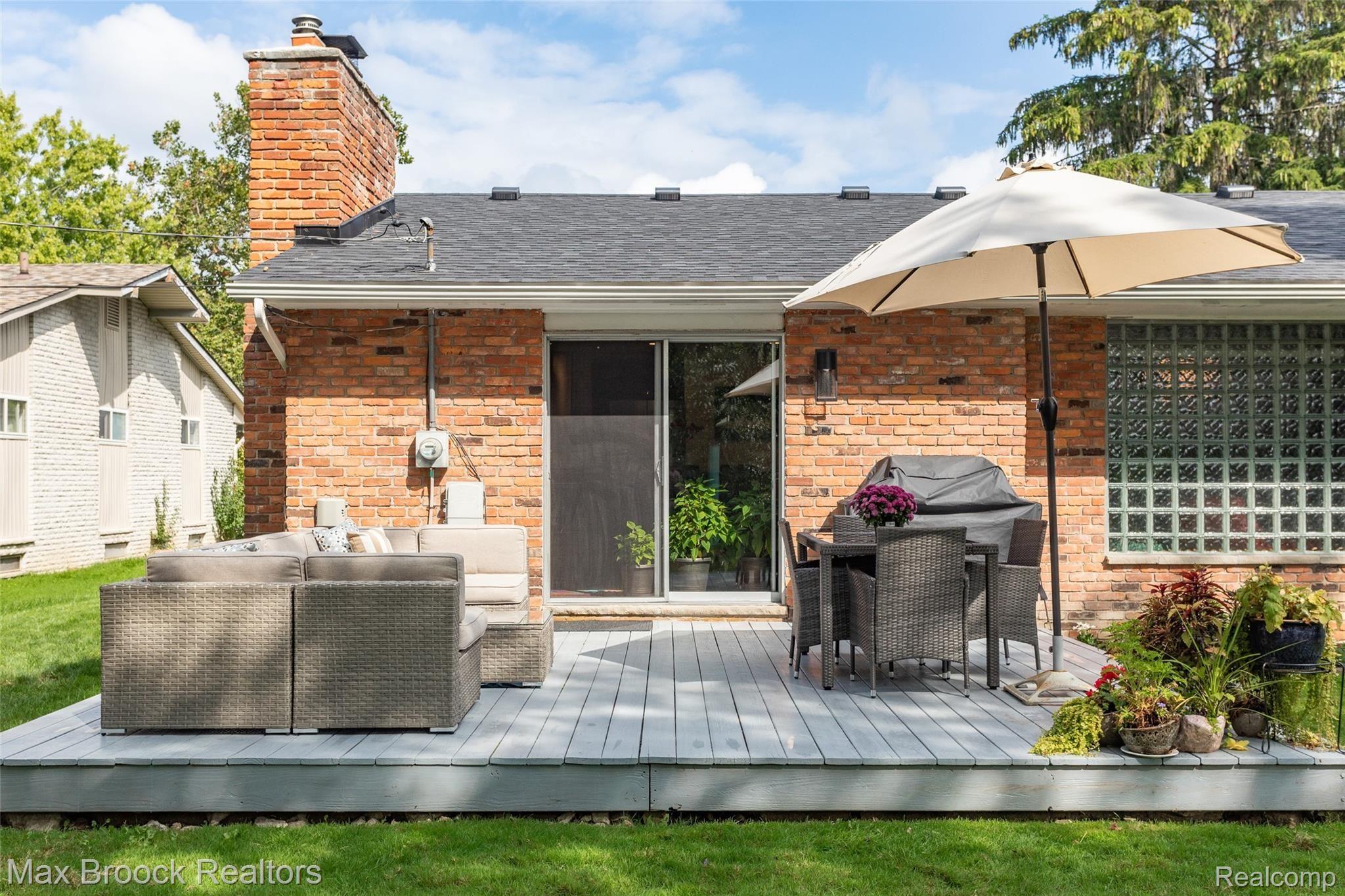 30051 Rambling Road Southfield, MI 48076 - Photo 27 of 42 244A8731.jpg