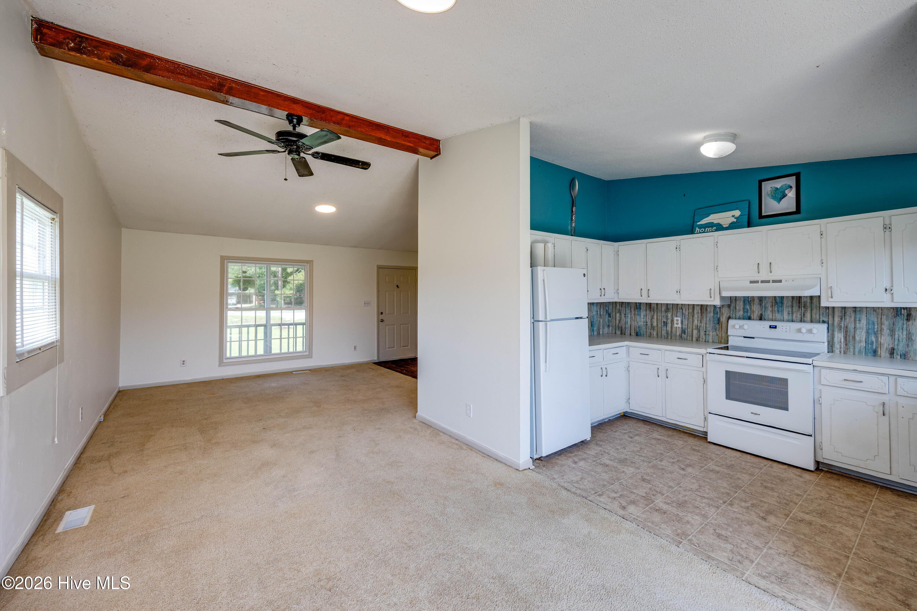 682 Cherry Road Washington, NC 27889 - Photo 7 of 40