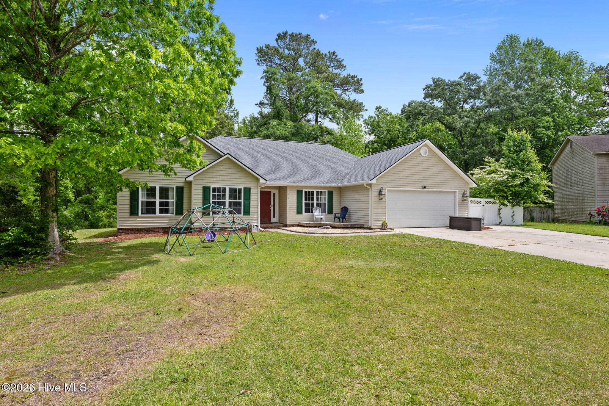 619 Fox Ridge Court Havelock, NC 28532 - Photo 2 of 42 front/ side of house