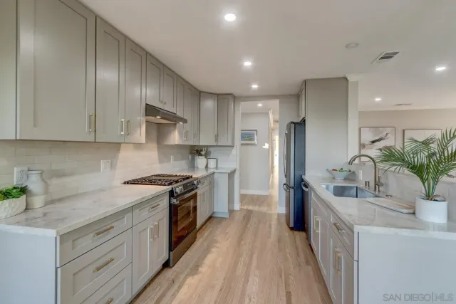 $1,295,000 | 5701 Madra Avenue, San Diego, CA 92120